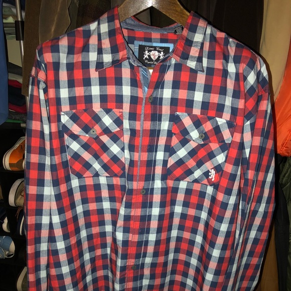 Lion’s Crest shirt - Picture 1 of 4